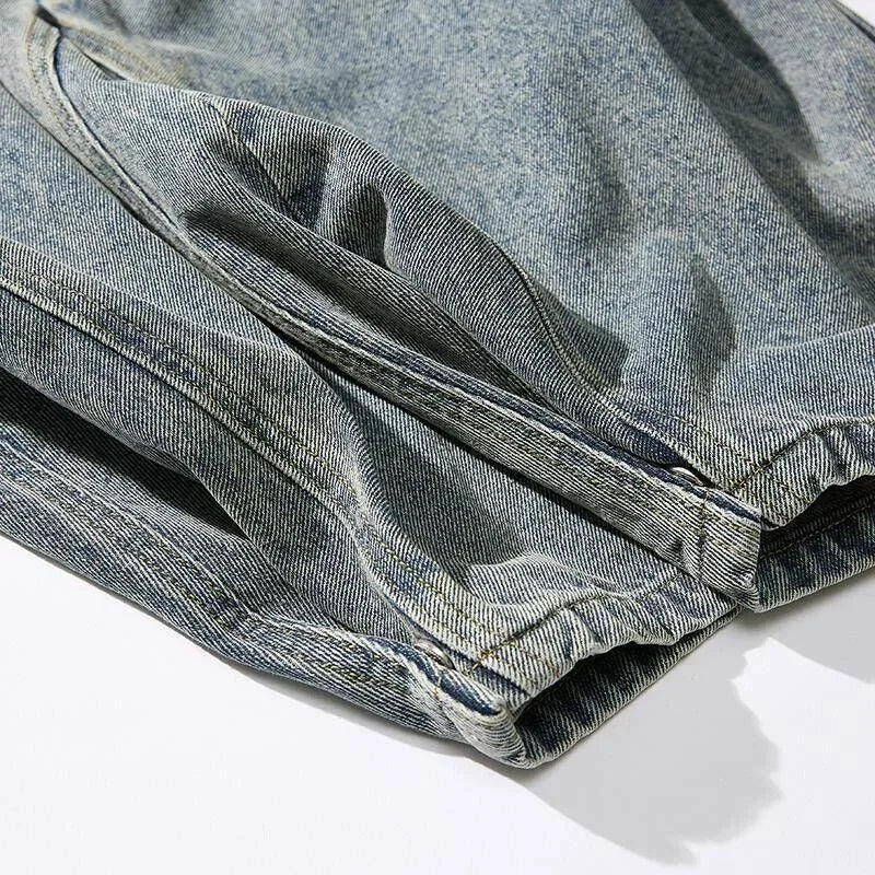 Distressed Loose Fit Jeans